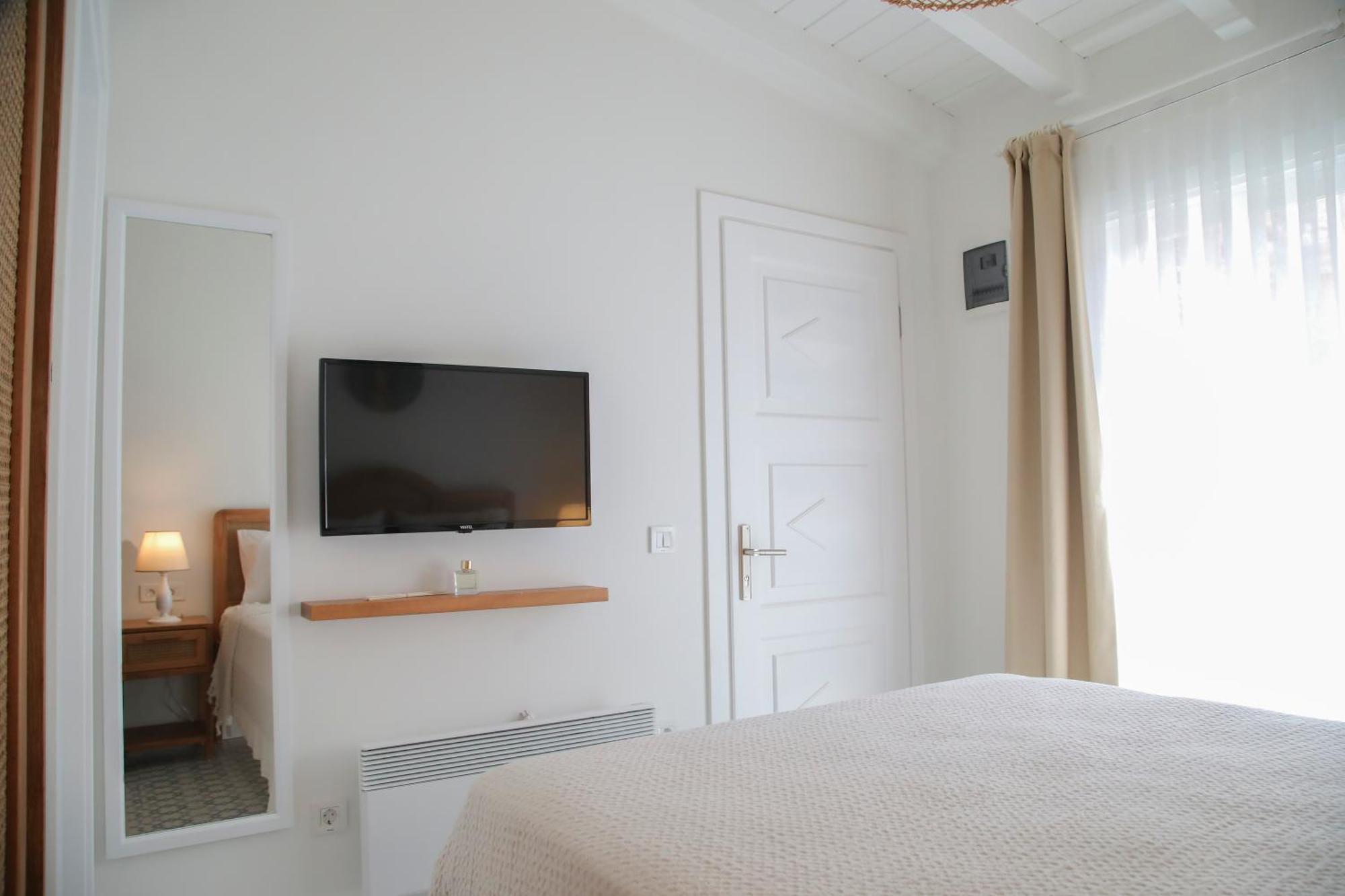Alacati Balbadem Hotel (Adults Only) ภายนอก รูปภาพ