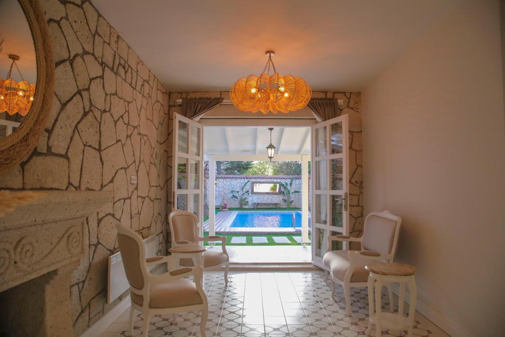 Alacati Balbadem Hotel (Adults Only) ภายนอก รูปภาพ
