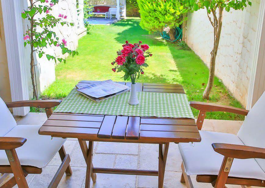 Alacati Balbadem Hotel (Adults Only) ภายนอก รูปภาพ
